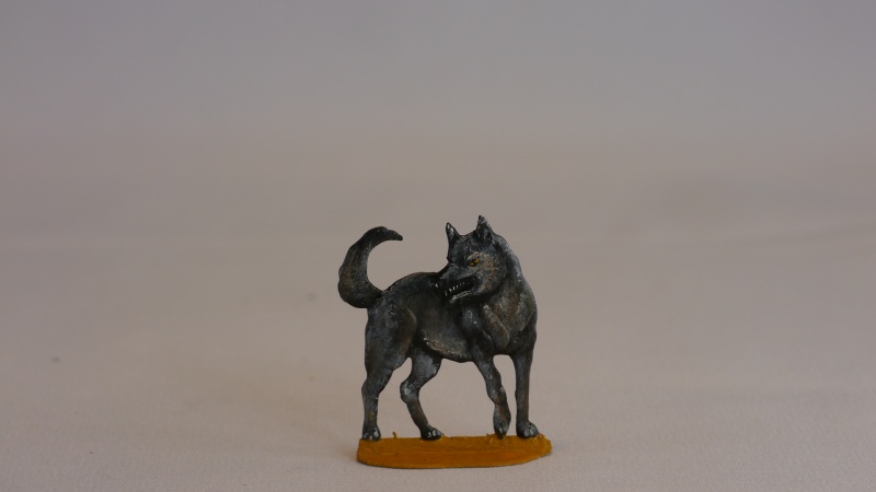 Wolf stehend, beidseitig graviert, GH=34mm