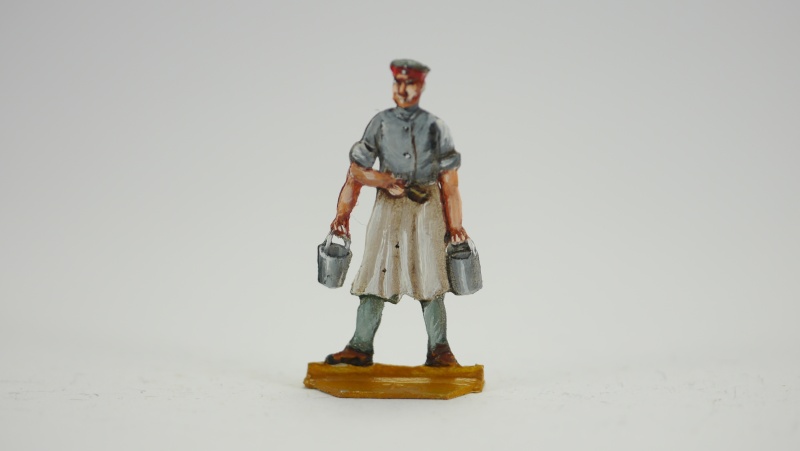Soldat mit Eimer und Bürste (Kombi-Figur)