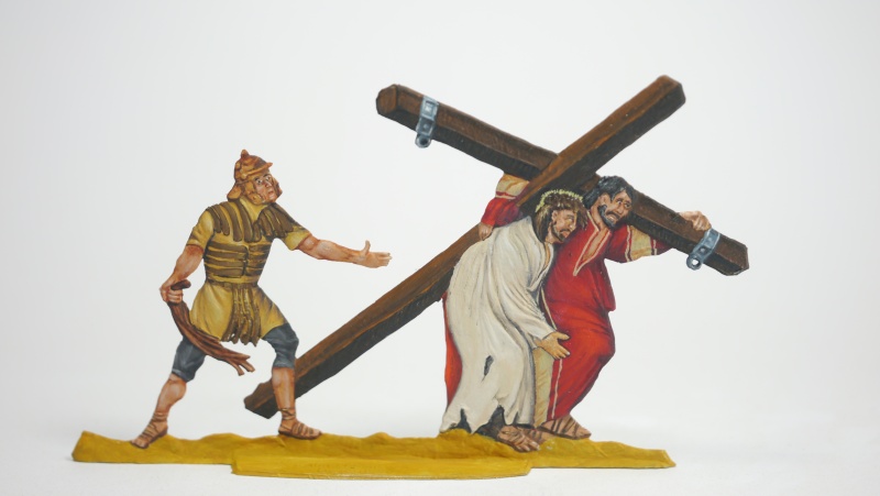 Jesus und Simon von Kyrene, römischer Soldat Juden", Vitrinenfigur, Figuren 54mm, Gesamthöhe 80mm, Flachfigur, einseitig gravie