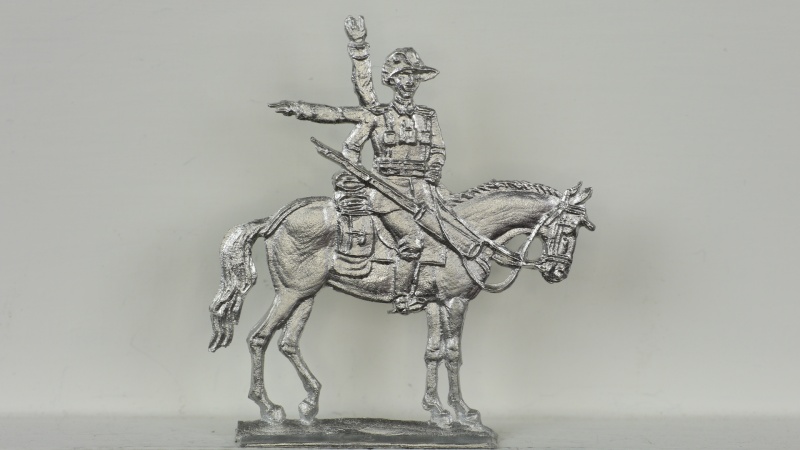 Schutztruppler/Polizeireiter auf Pferd, zeigend/Halt zeigend, Kombifigur