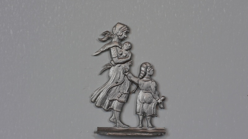 Fischersfrau mit zwei Kindern, Gruppe, AH=30mm (alt=BR478-480)