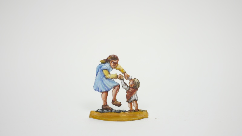 2 Kinder tanzend, beidseitig graviert, 30mm