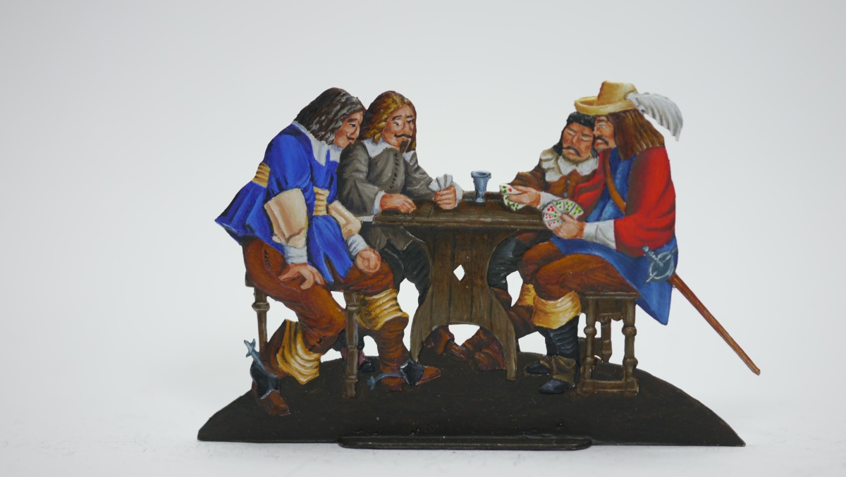 4 Kartenspieler am Tisch sitzend, einseitig graviert, 54mm