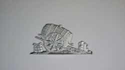 Karren mit Wasserfass, Krügen und Holzeimer